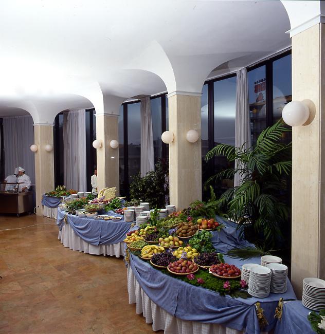 Hotel President Сильви-Марина Экстерьер фото